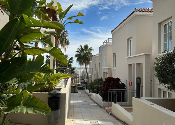 Costa Azul * アデヘ